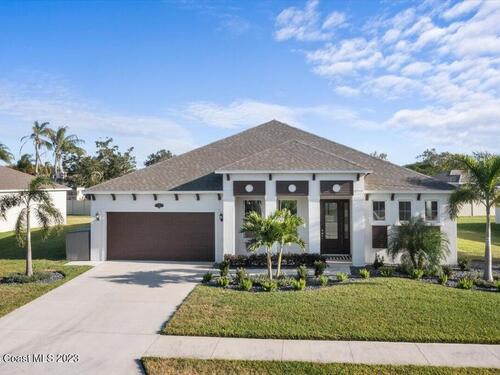 1582 Killian Drive