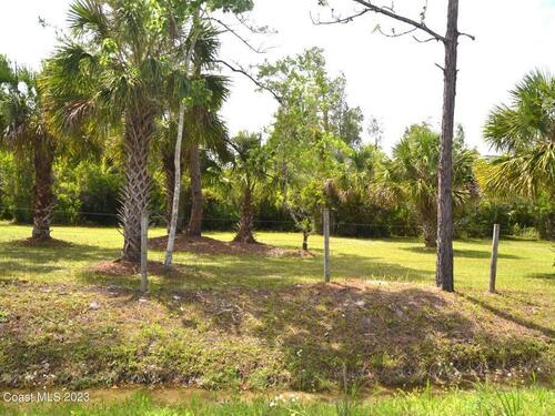 2420 Quarterman Lane