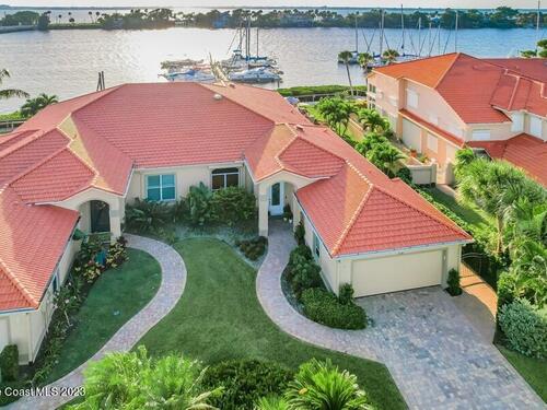 12 Marina Isles Boulevard